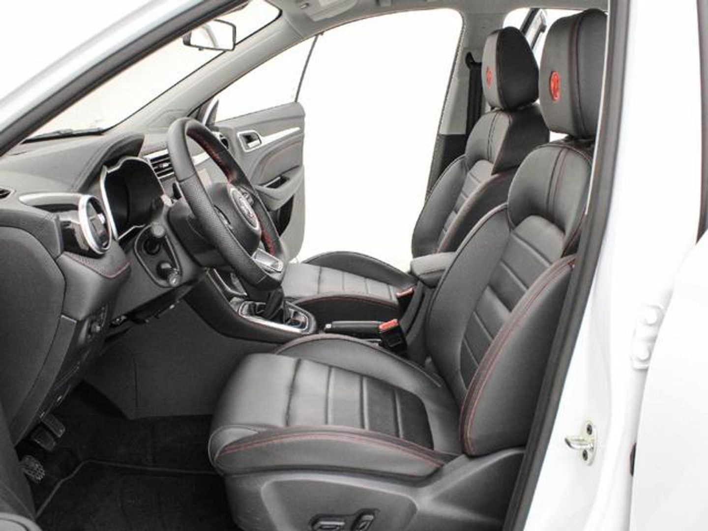 MG ZS 1.5 Luxury 78 kW (106 CV)