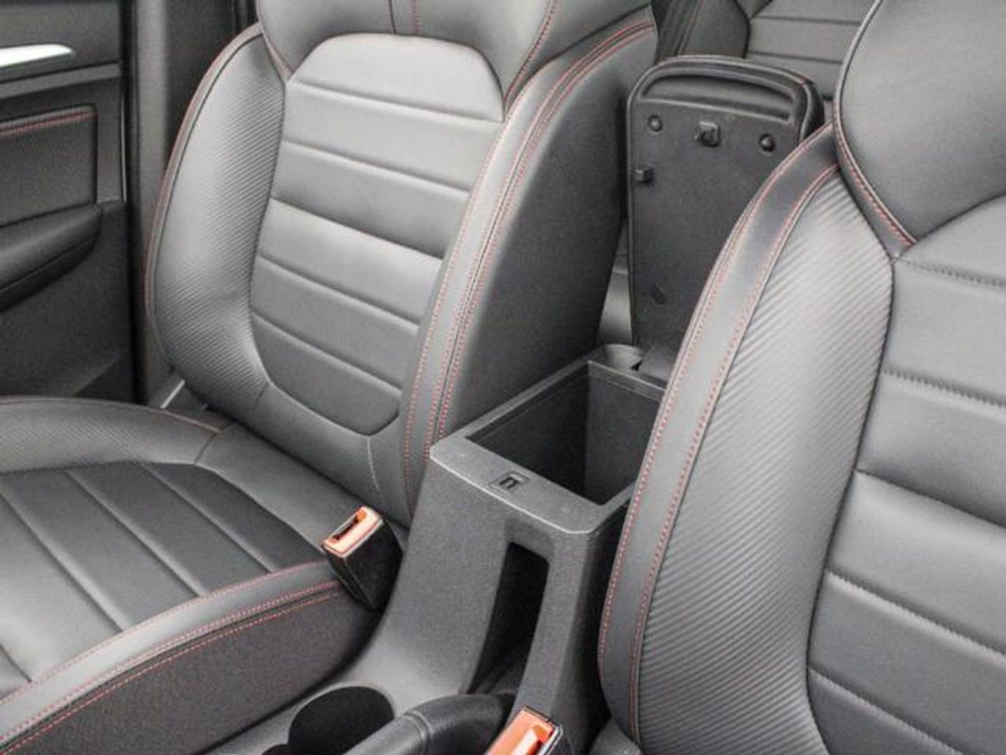MG ZS 1.5 Luxury 78 kW (106 CV)