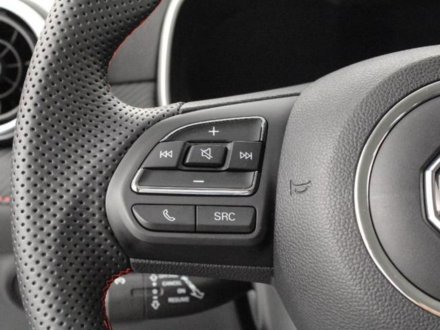 MG ZS 1.5 Luxury 78 kW (106 CV)