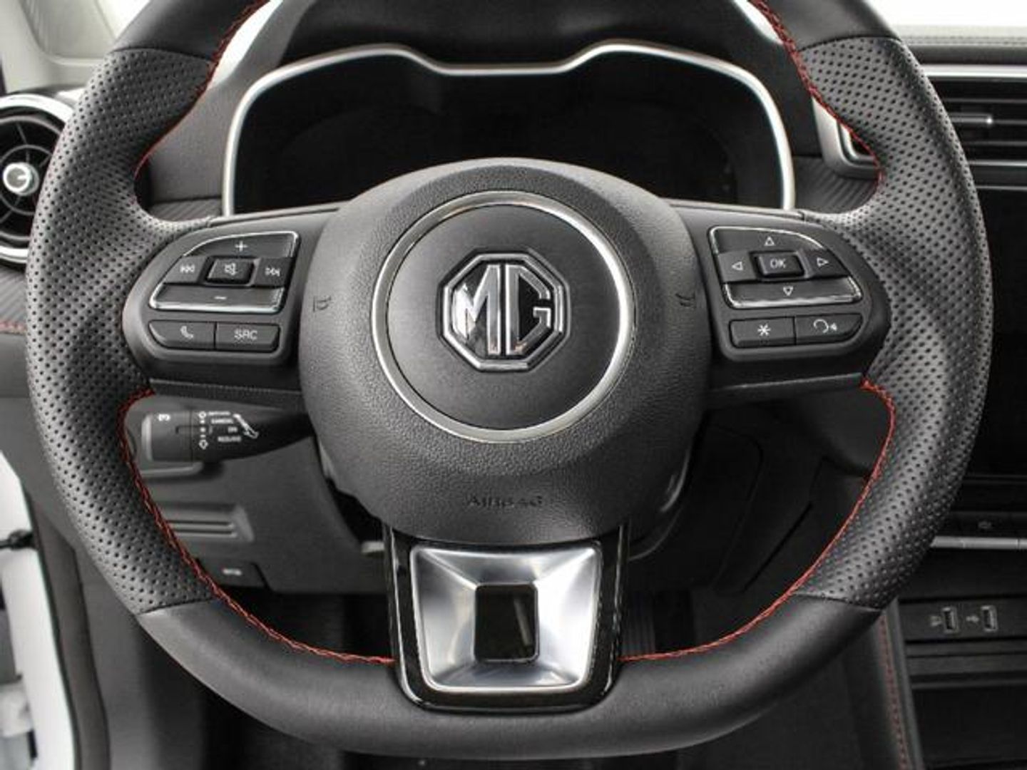 MG ZS 1.5 Luxury 78 kW (106 CV)
