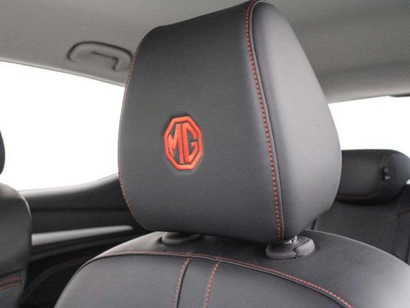 MG ZS 1.5 Luxury 78 kW (106 CV)