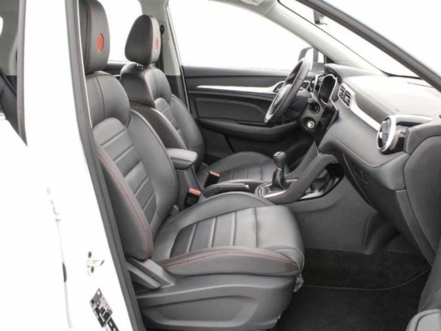 MG ZS 1.5 Luxury 78 kW (106 CV)
