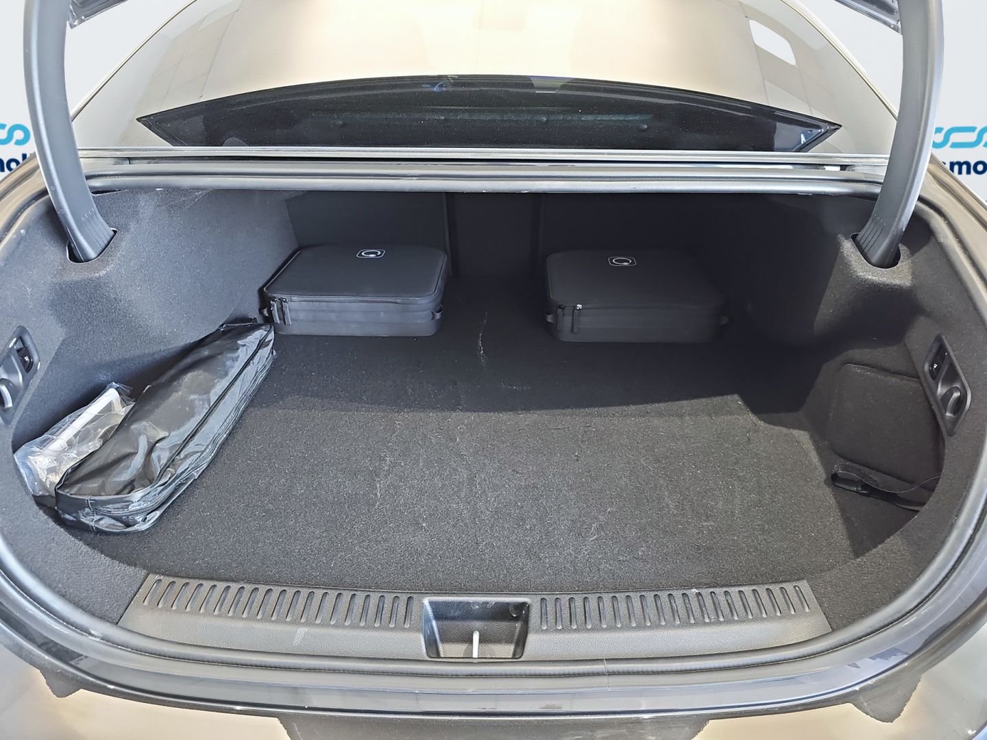 Mercedes-Benz Clase E 300 de con tecnología hibrida EQ 230 kW (313 CV)