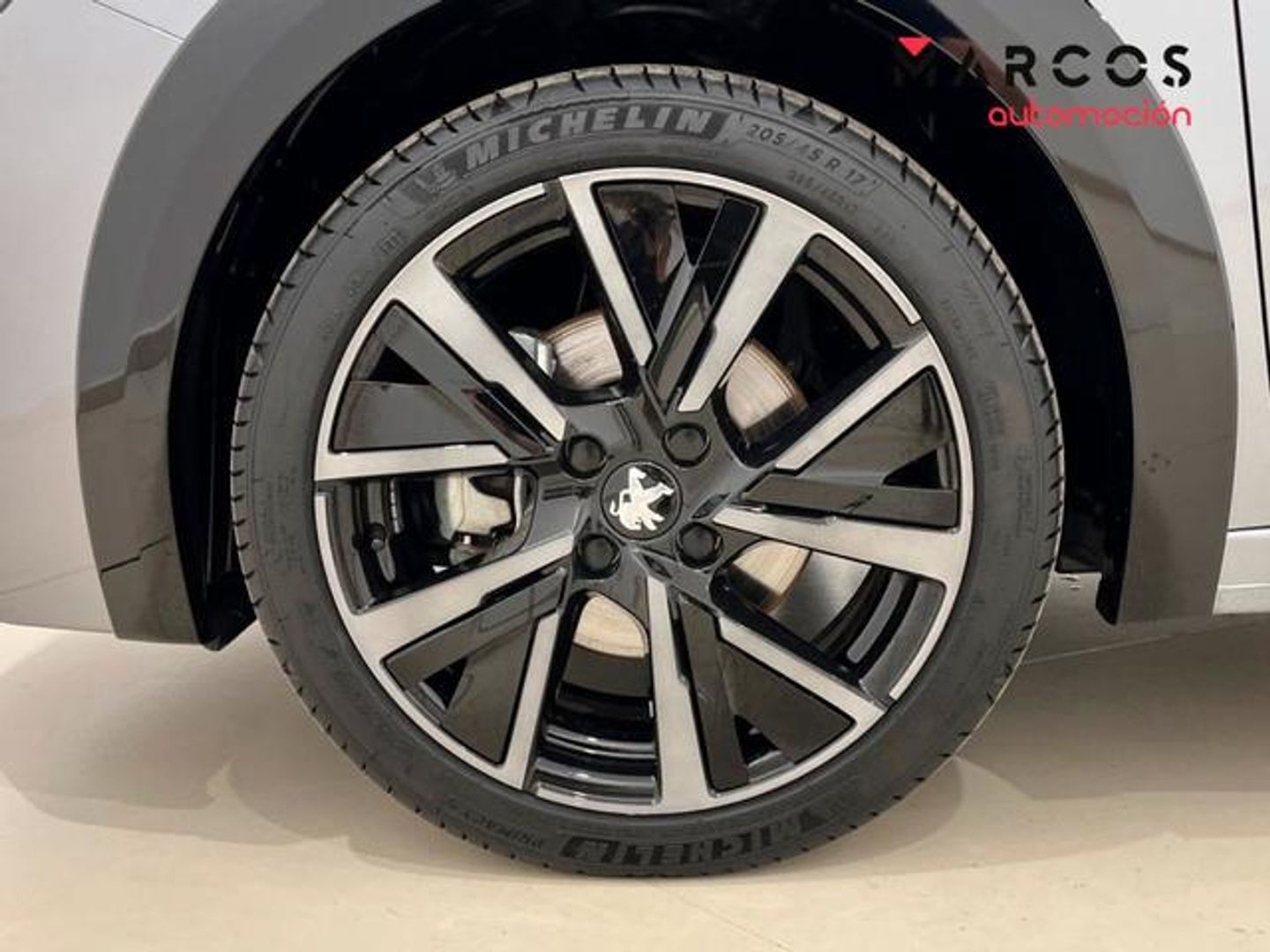 Peugeot 208 PureTech 100 GT 75 kW (100 CV)