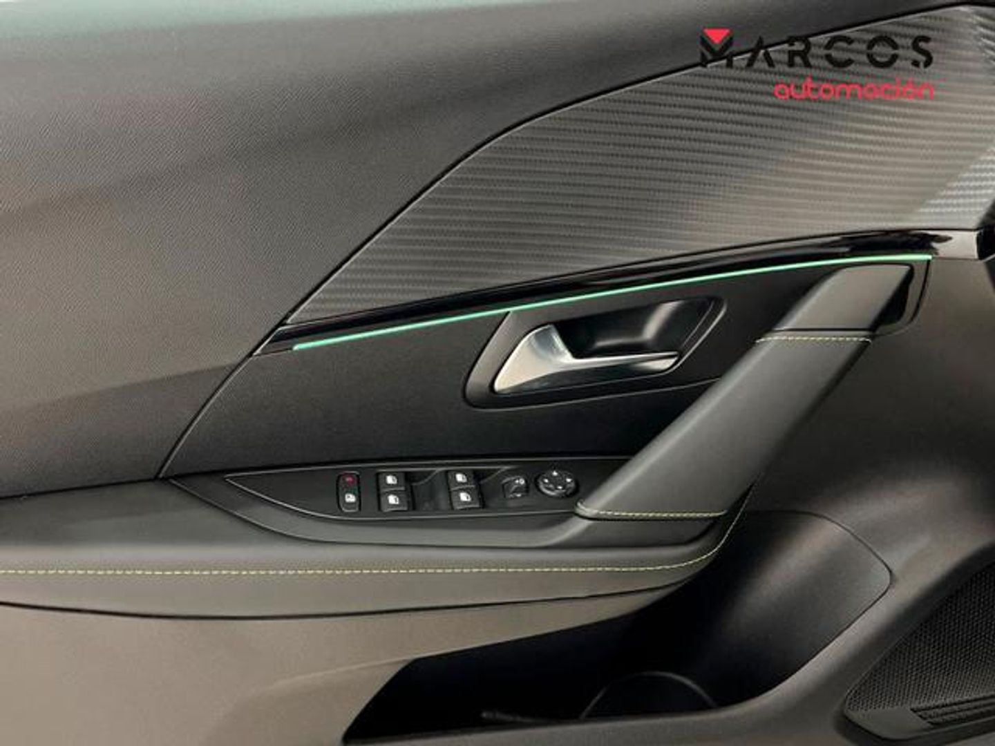 Peugeot 208 PureTech 100 GT 75 kW (100 CV)