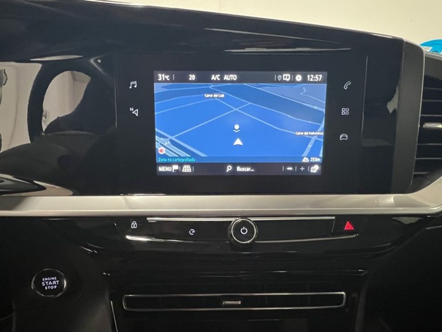 Opel Mokka-e BEV 50kWh Business Elegance-e 100 kW (136 CV)