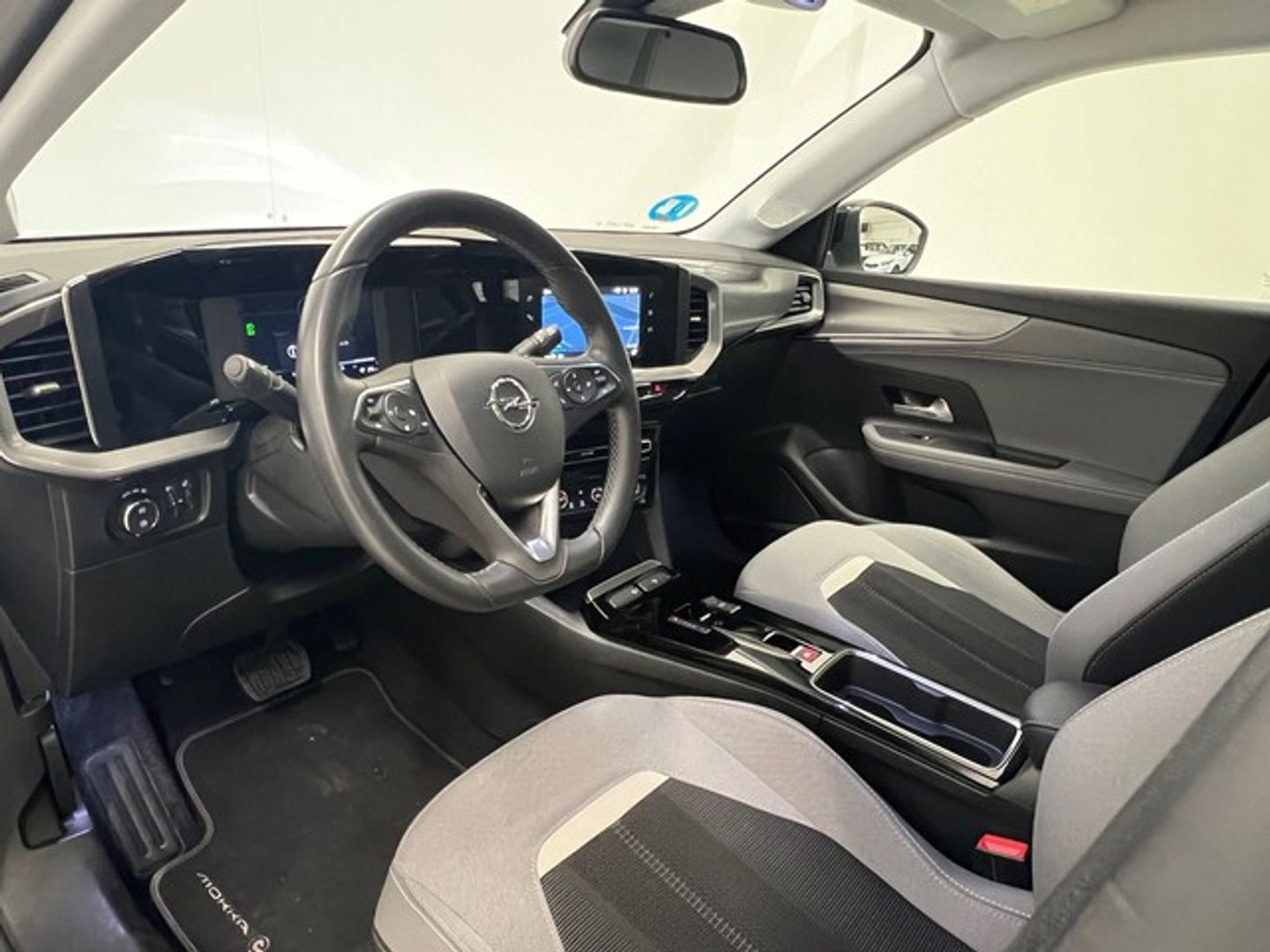 Opel Mokka-e BEV 50kWh Business Elegance-e 100 kW (136 CV)