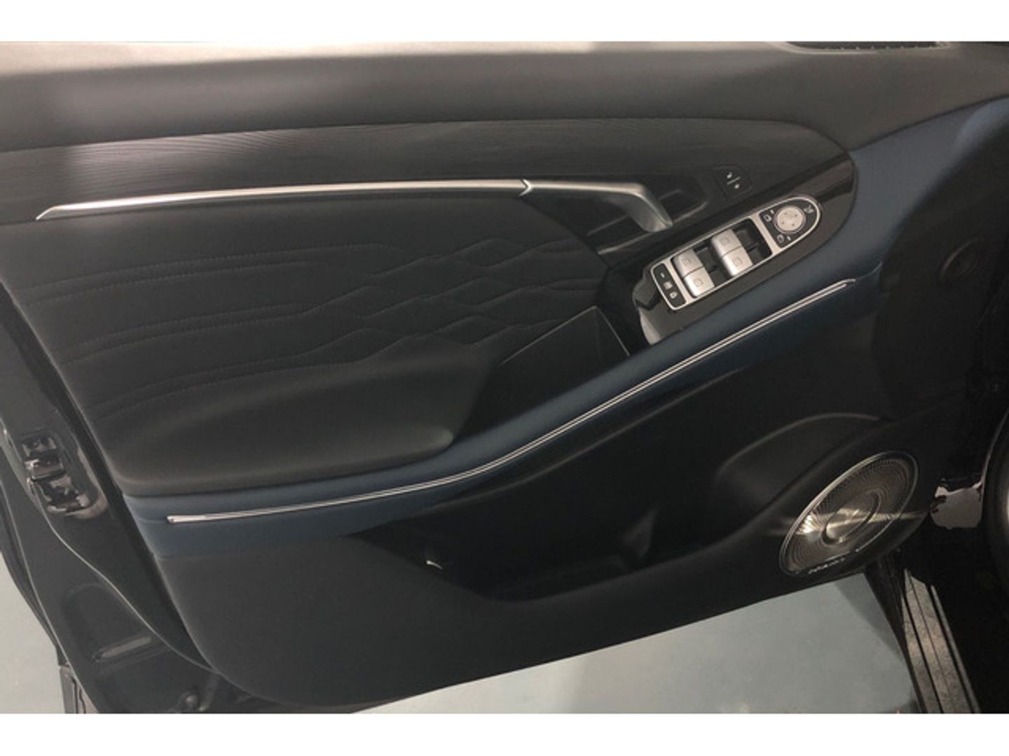 Voyah Free 107kW Luxury 360 kW (489 CV)