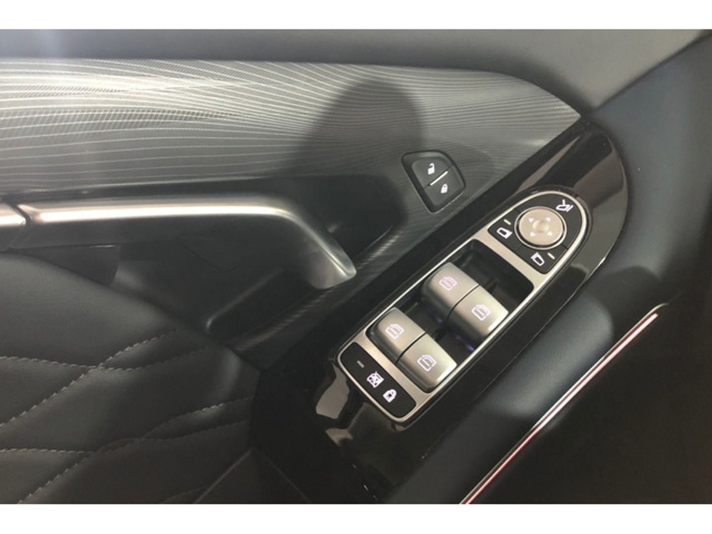 Voyah Free 107kW Luxury 360 kW (489 CV)