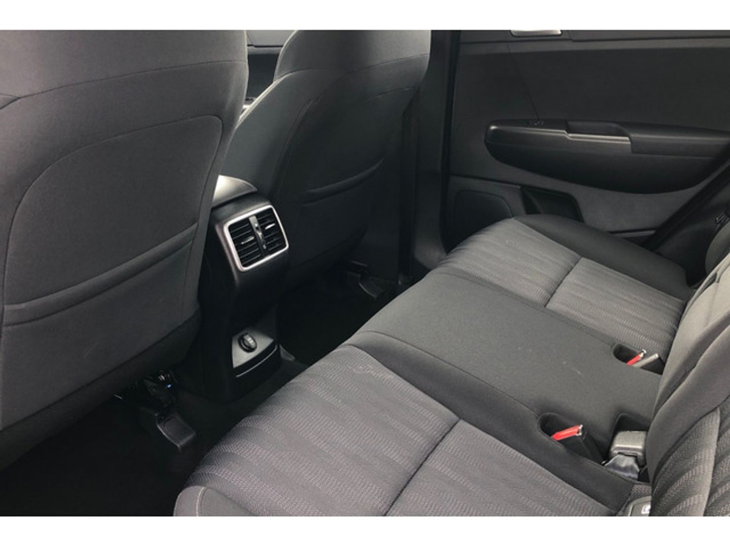 Kia Sportage 1.6 MHEV Concept 4x2 100 kW (136 CV)