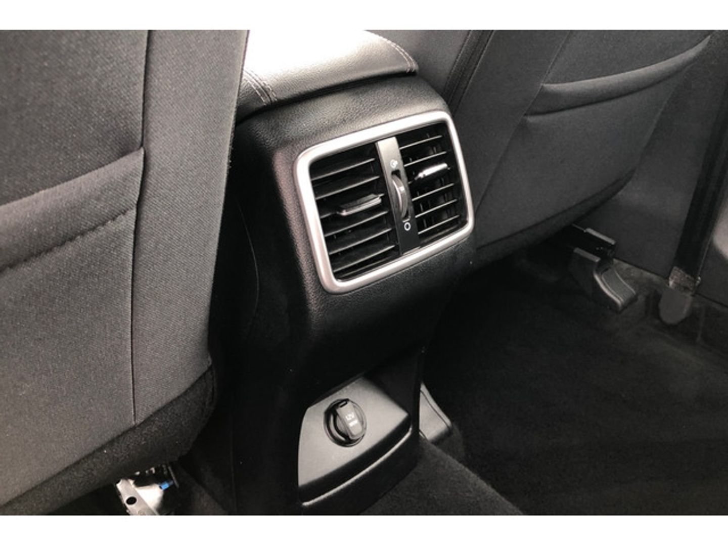 Kia Sportage 1.6 MHEV Concept 4x2 100 kW (136 CV)