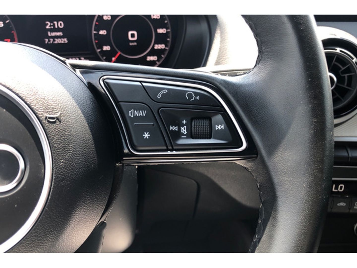 Audi Q2 S line 35 TFSI 110 kW (150 CV) S tronic