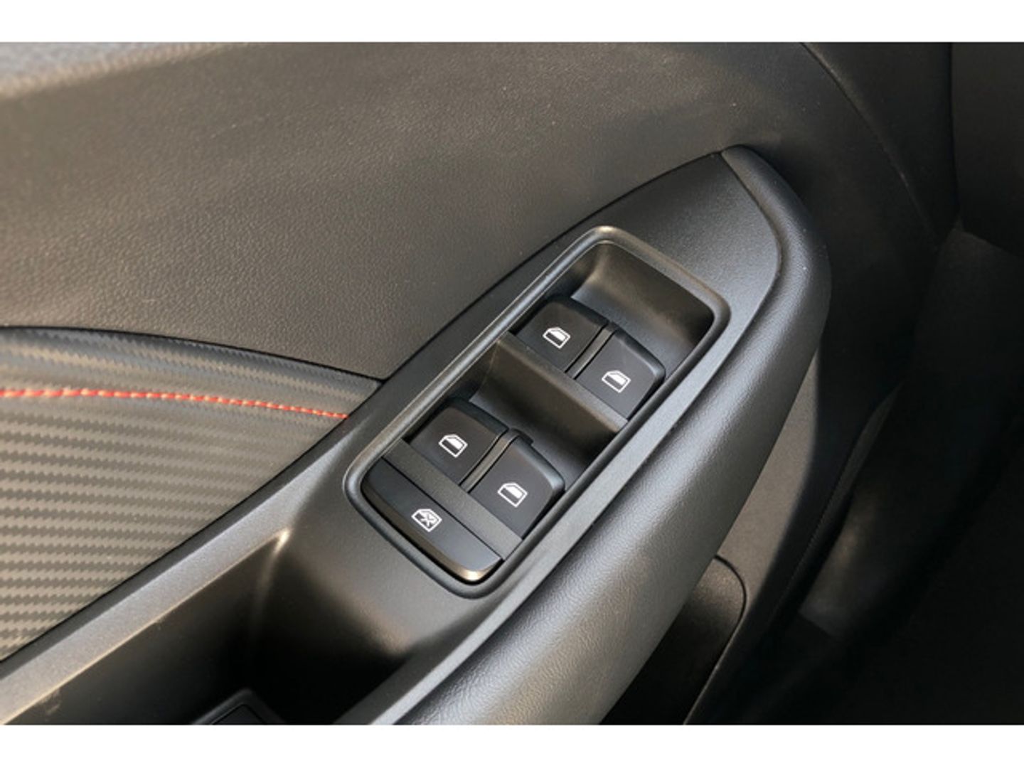 MG ZS 1.5 Luxury 78 kW (106 CV)