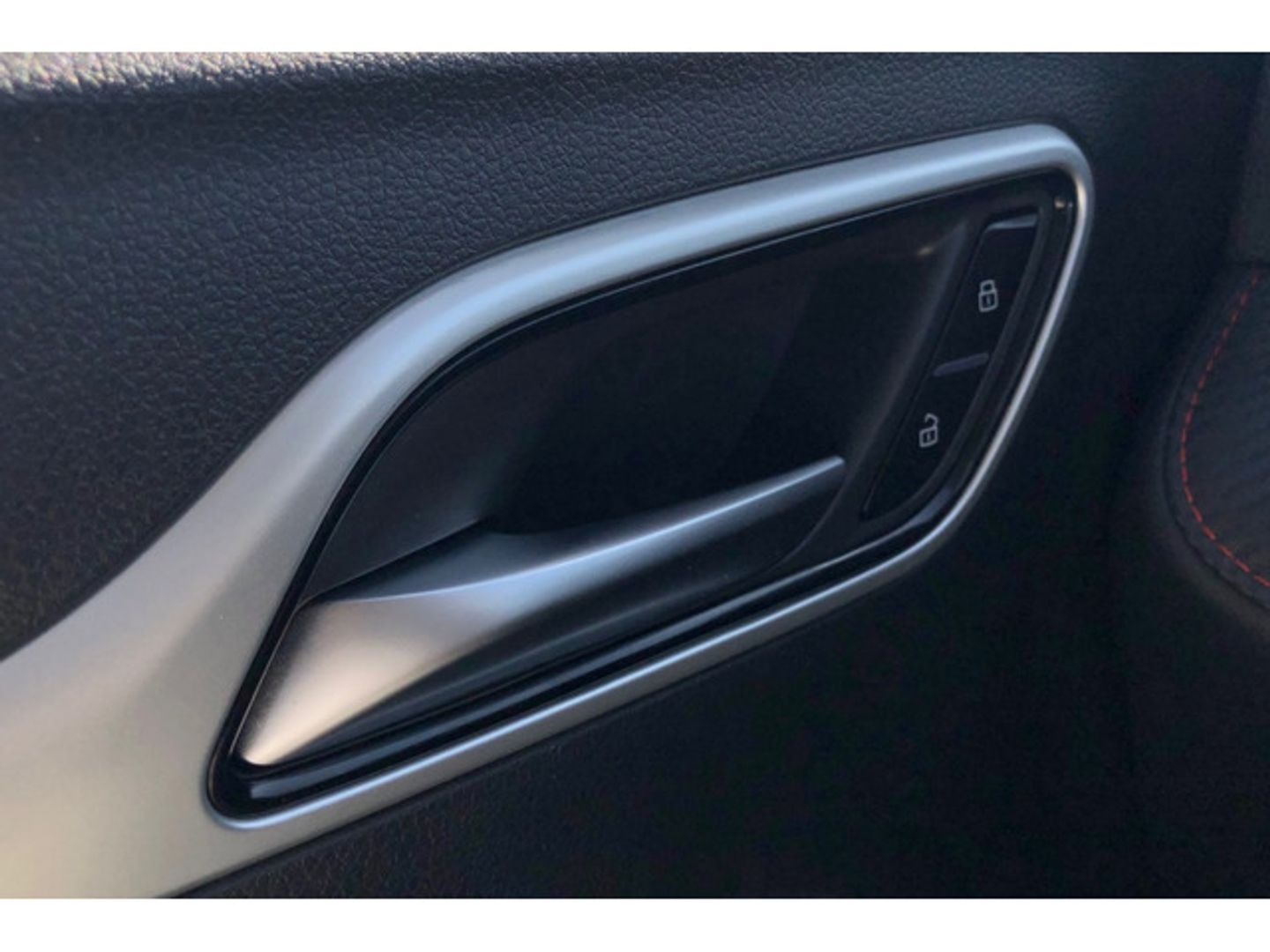 MG ZS 1.5 Luxury 78 kW (106 CV)