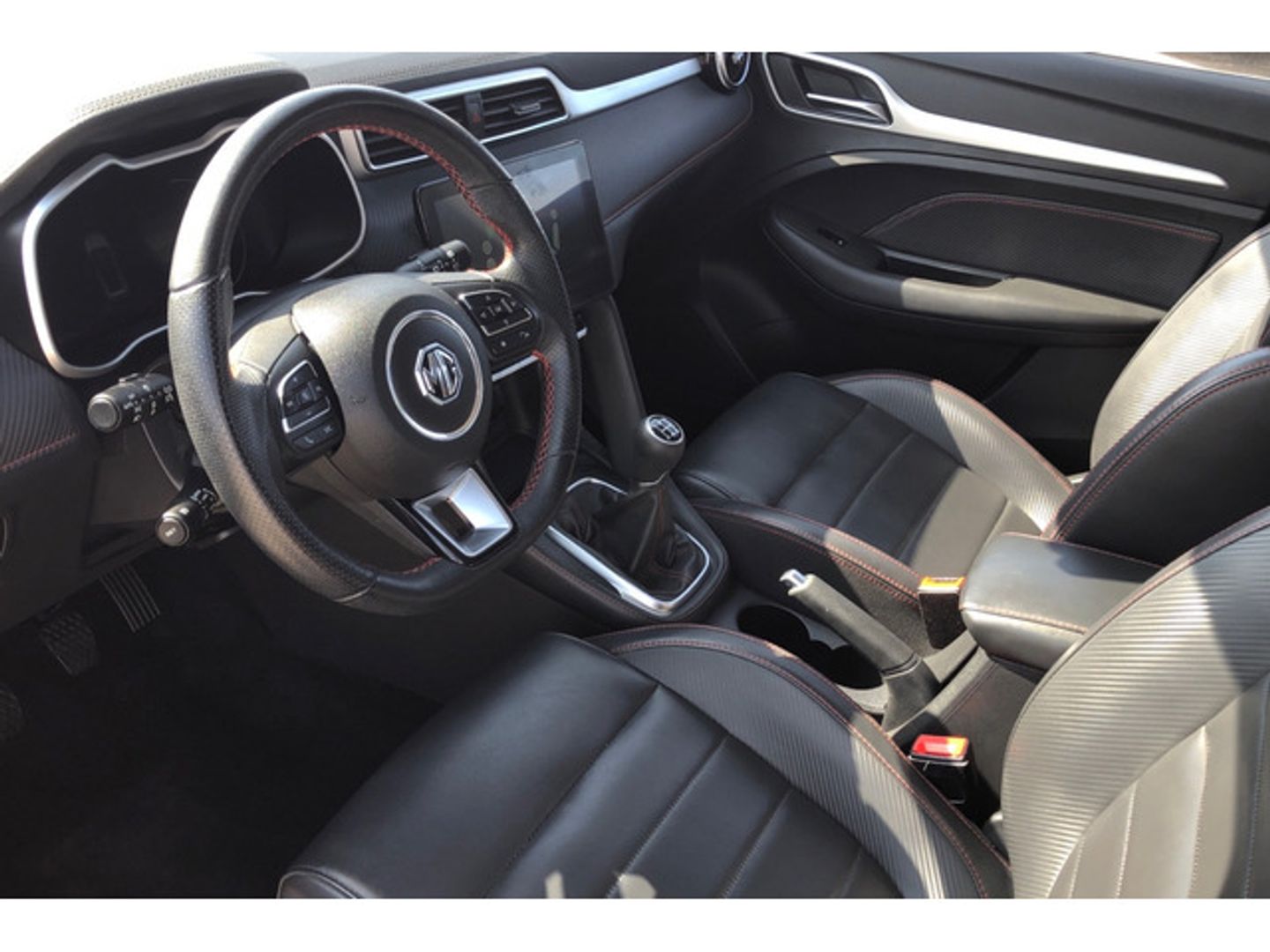MG ZS 1.5 Luxury 78 kW (106 CV)