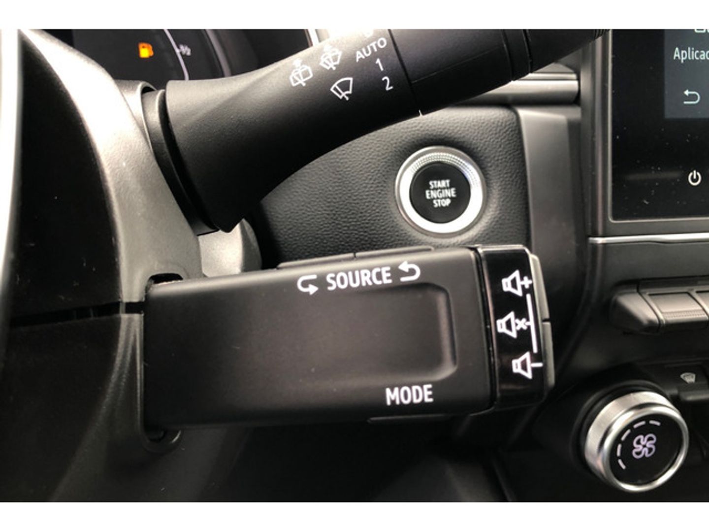 Renault Captur Zen TCe 66 kW (90 CV)