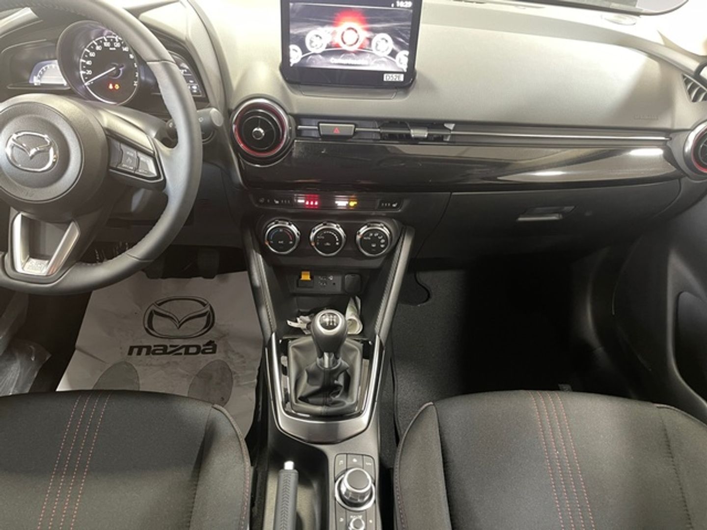 Mazda Mazda 2 1.5 G e-SKYACTIV Homura Aka 66 kW (90 CV)