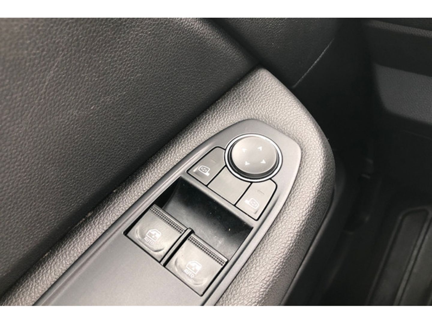 Renault Clio Equilibre TCe 66 kW (90 CV)