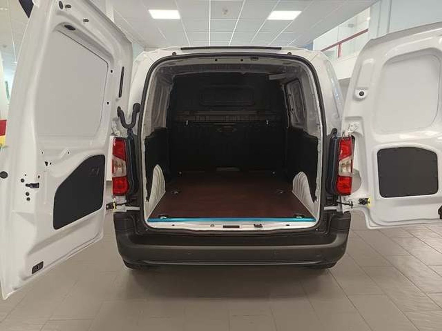 Citroen ë-Berlingo Talla M 50kWh 100 kW (136 CV)
