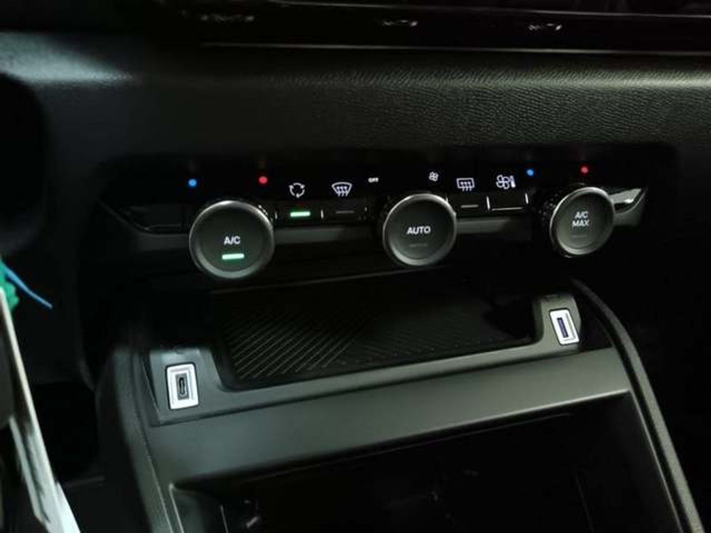 Citroen C4 BlueHDi 130 S&S Plus EAT8 96 kW (131 CV)