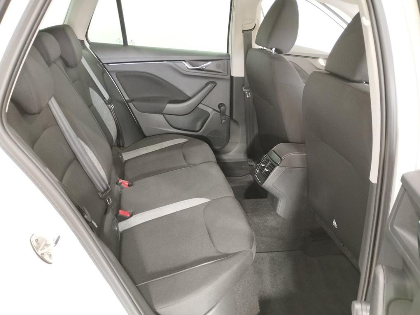 Skoda Kamiq 1.0 TSI Active 70 kW (95 CV)