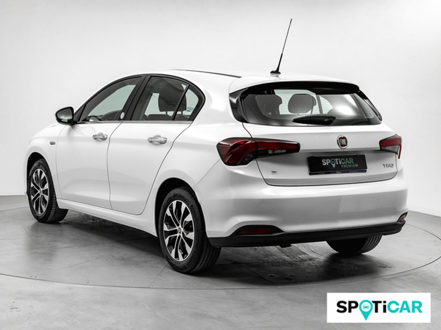 Fiat Tipo 1.3 Multijet Mirror 70 kW (95 CV)