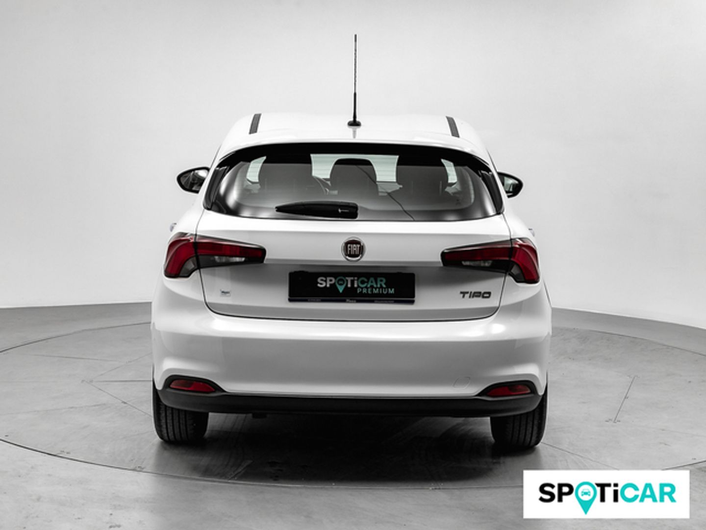Fiat Tipo 1.3 Multijet Mirror 70 kW (95 CV)