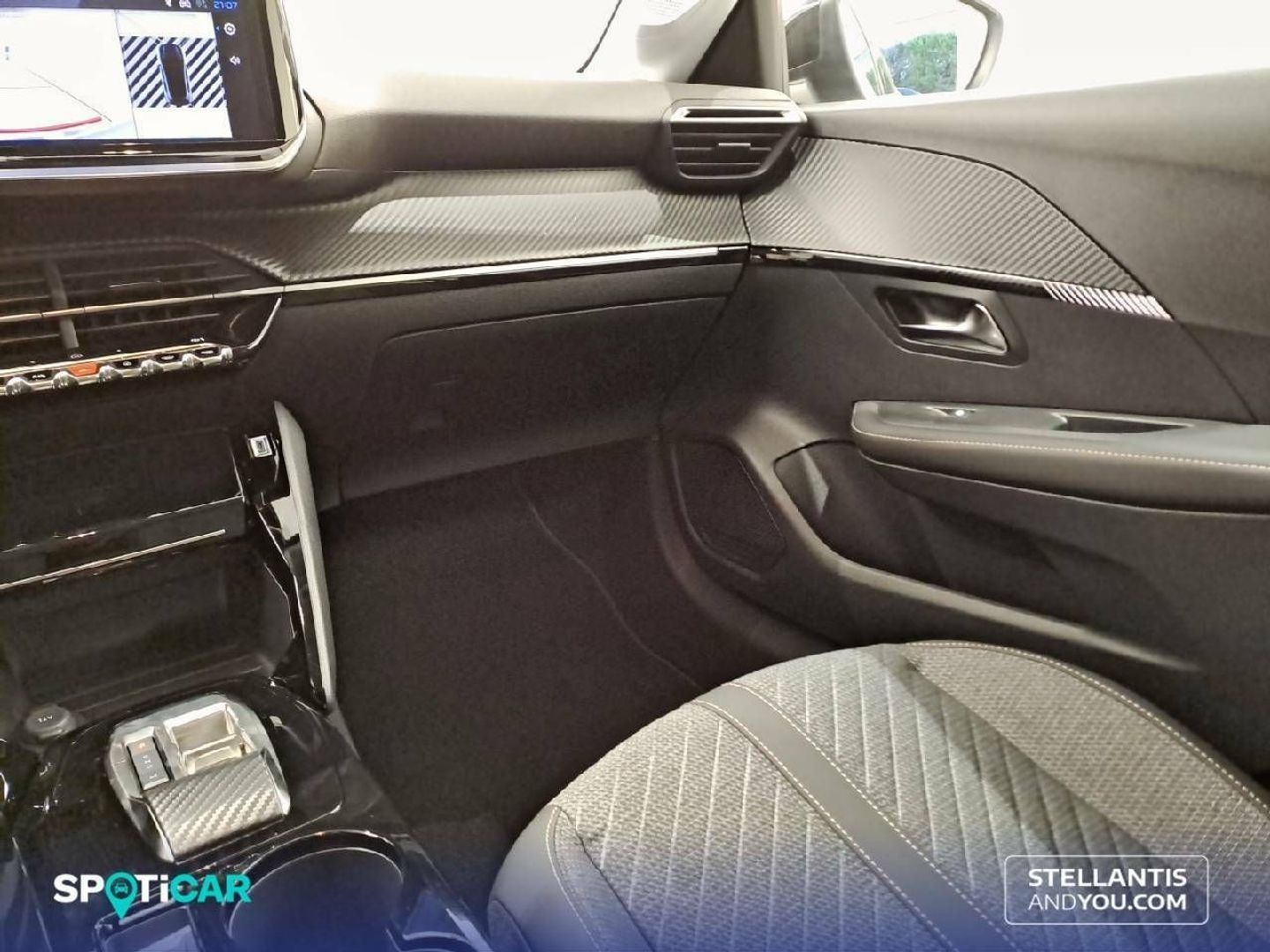 Peugeot 208 Allure Hybrid eDCS6 75 kW (100 CV)