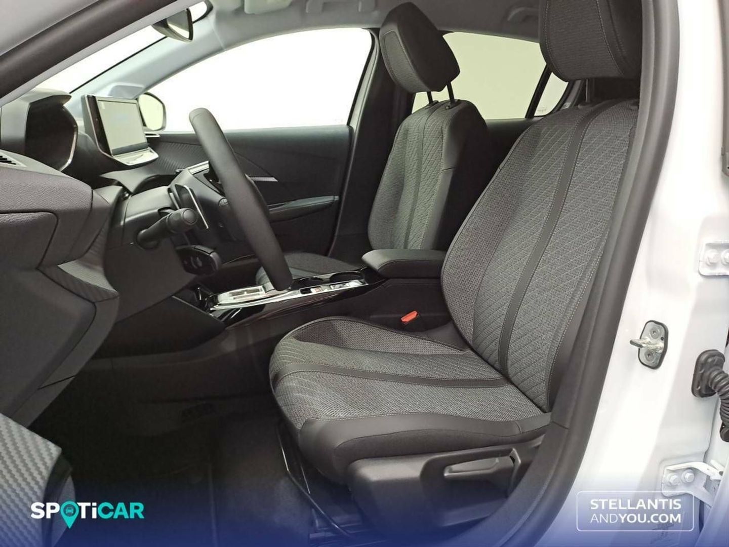Peugeot 208 Allure Hybrid eDCS6 75 kW (100 CV)