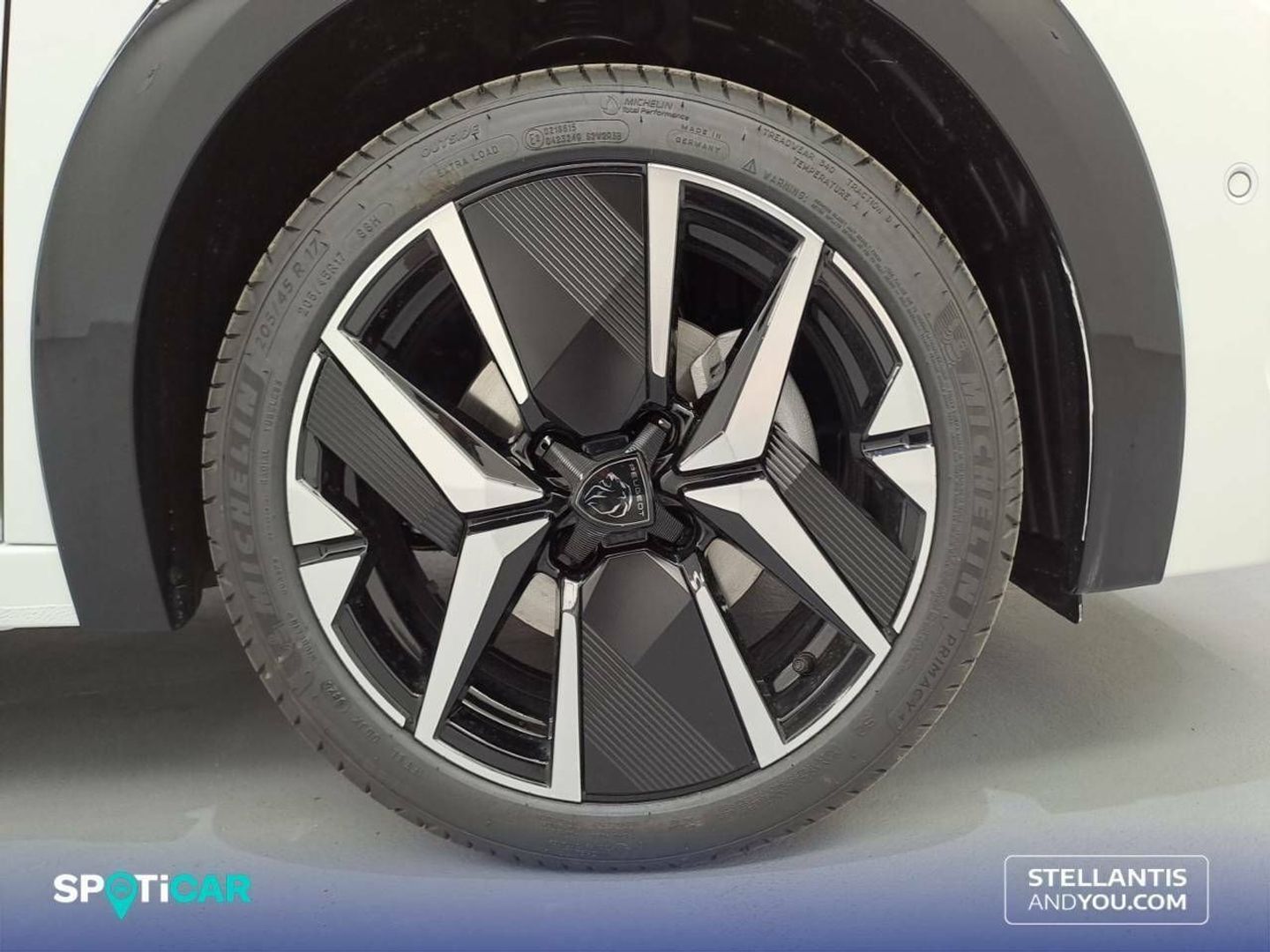 Peugeot 208 GT Hybrid eDCS6 81 kW (110 CV)