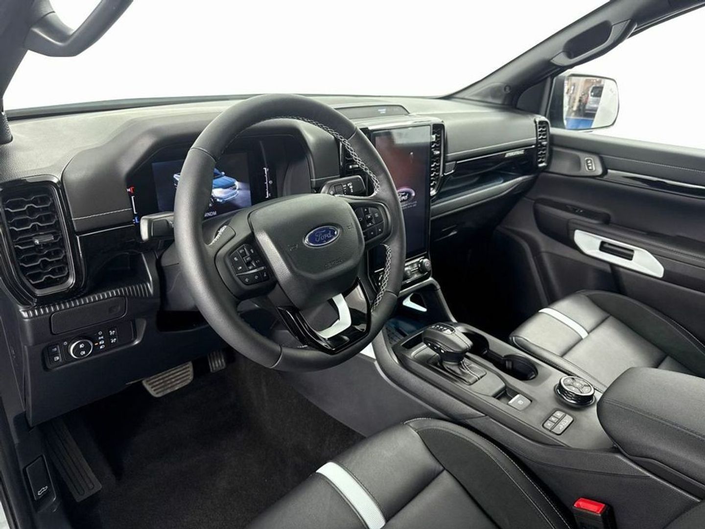 Ford Ranger Pickup 2.3 TIVCT PHEV Doble Cabina Stormtrak e-AWD 206 kW (280 CV)