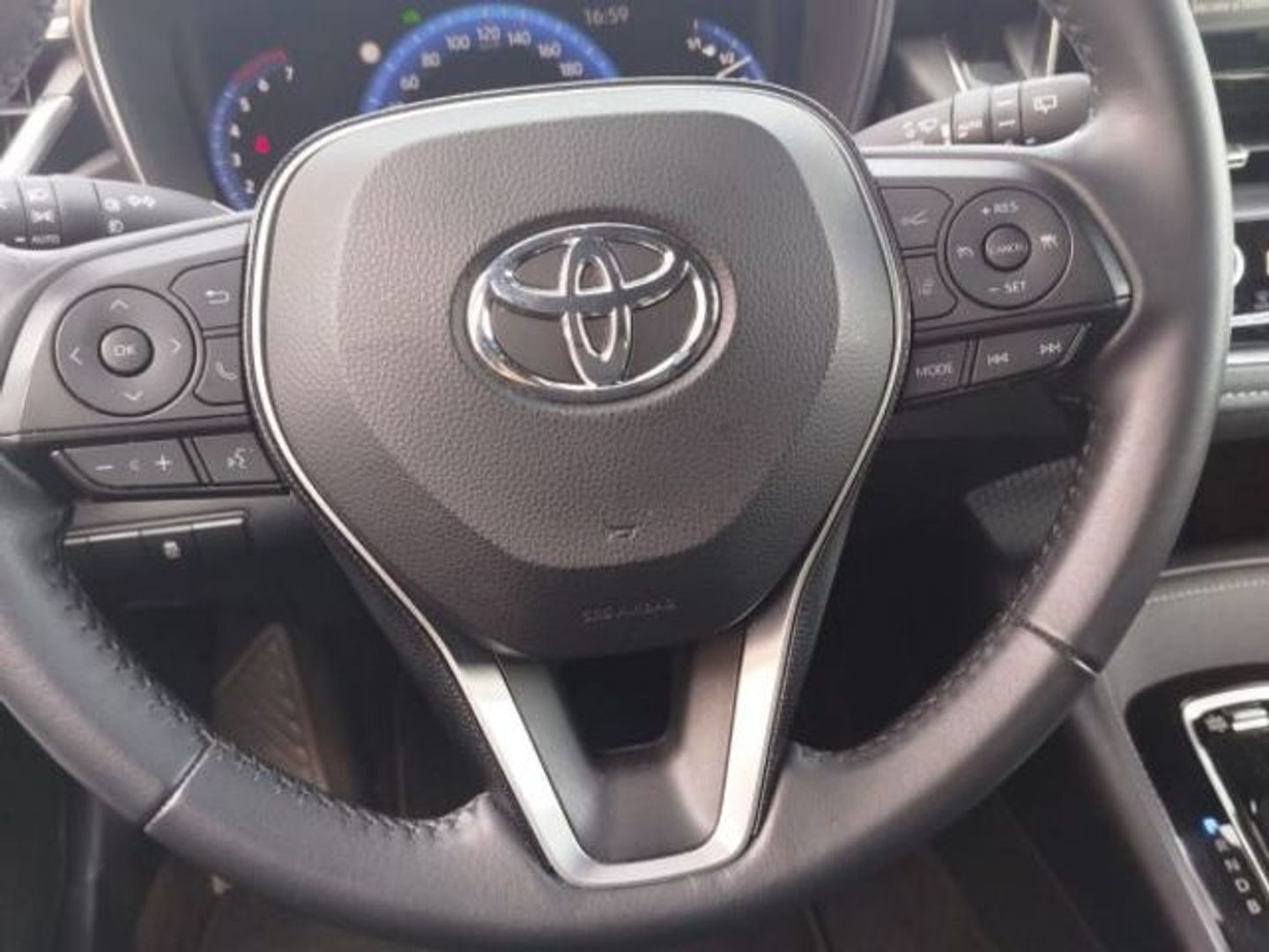 Toyota Corolla 1.8 125H Style E-CVT 90 kW (122 CV)