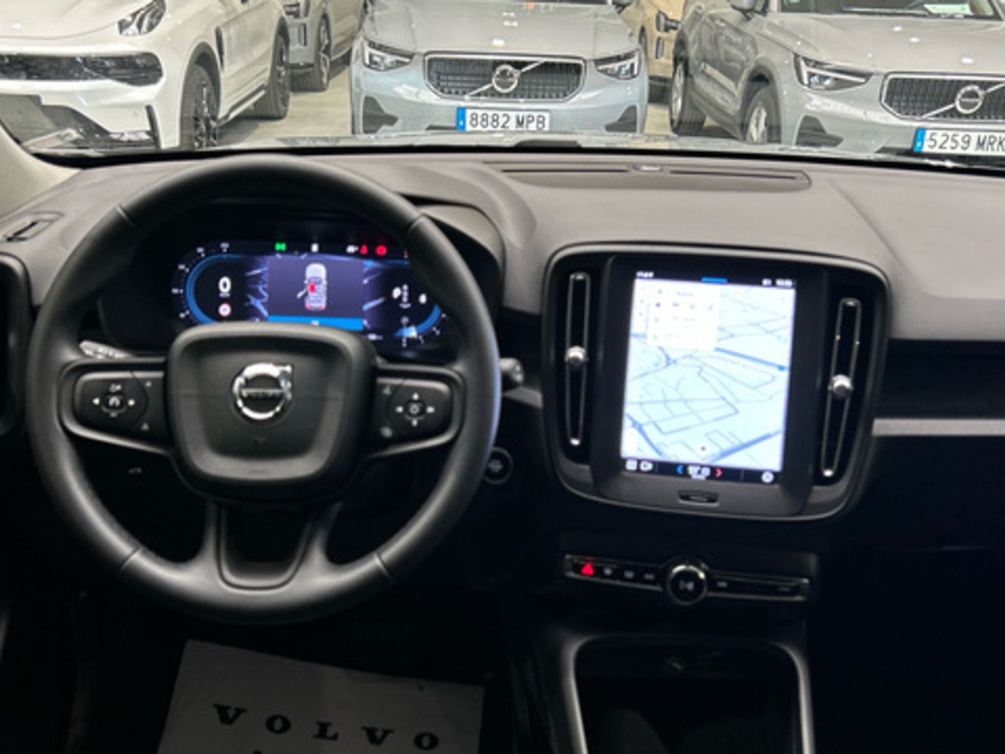 Volvo XC40 B3 G Essential Auto 120 kW (163 CV)