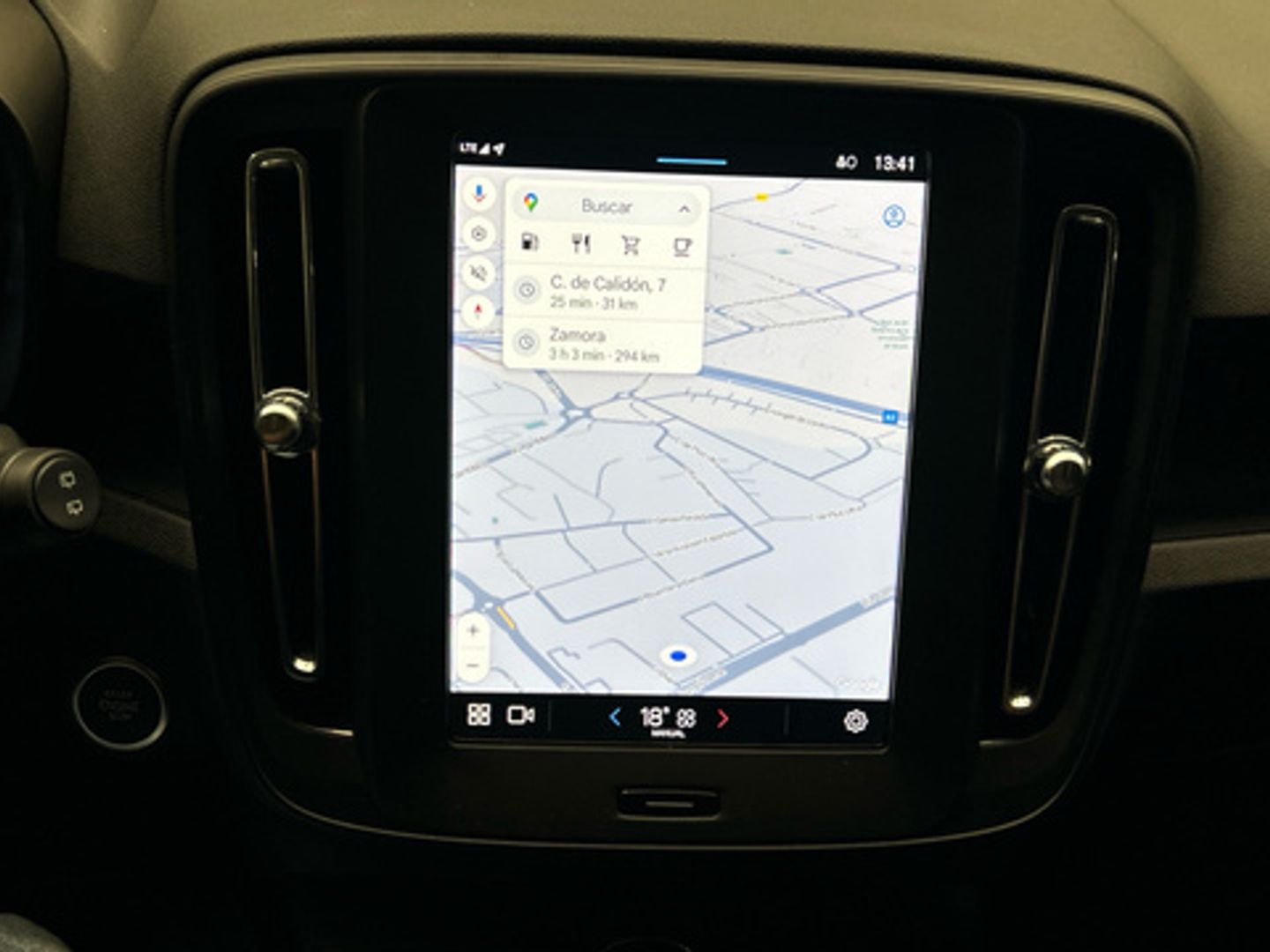Volvo XC40 B3 G Essential Auto 120 kW (163 CV)