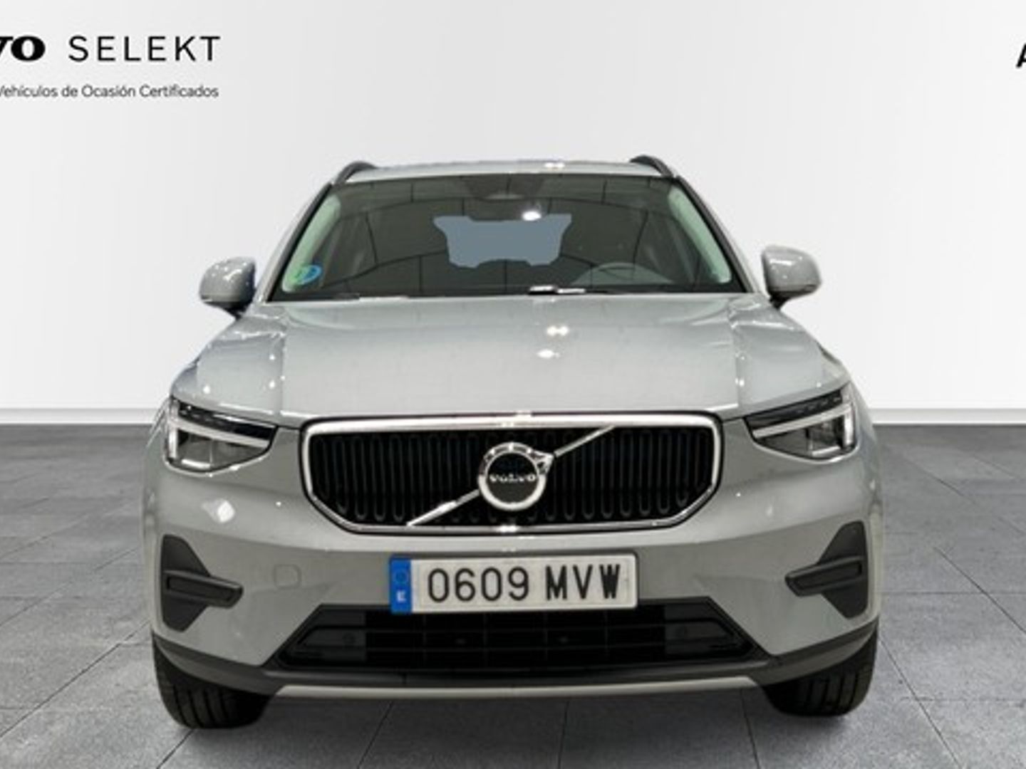 Volvo XC40 B3 G Essential Auto 120 kW (163 CV)