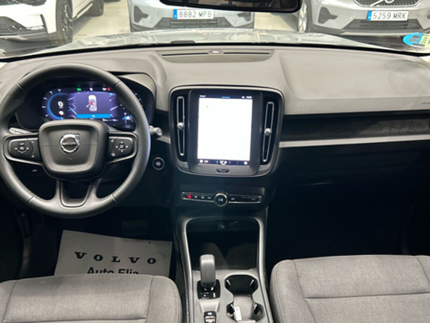 Volvo XC40 B3 G Essential Auto 120 kW (163 CV)