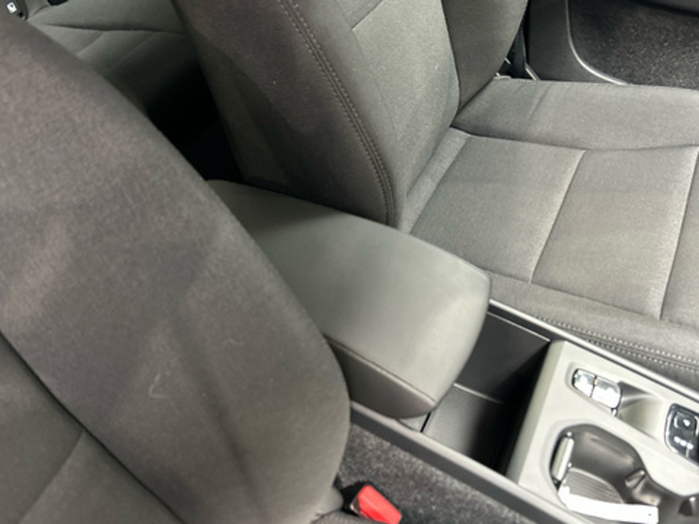 Volvo XC40 B3 G Essential Auto 120 kW (163 CV)