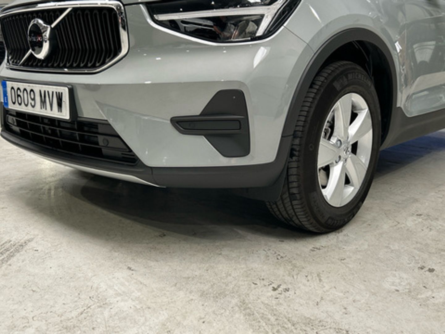 Volvo XC40 B3 G Essential Auto 120 kW (163 CV)
