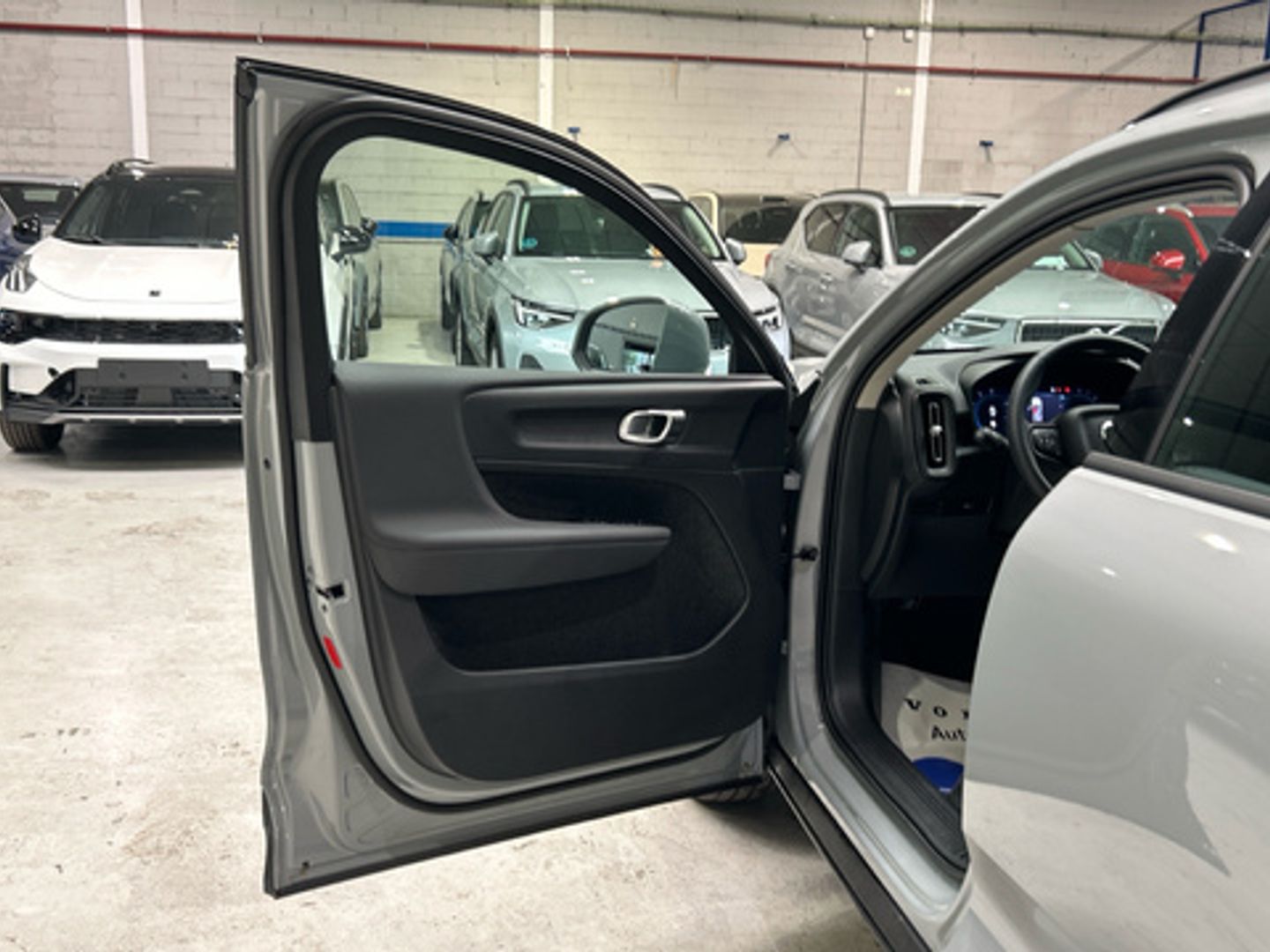 Volvo XC40 B3 G Essential Auto 120 kW (163 CV)