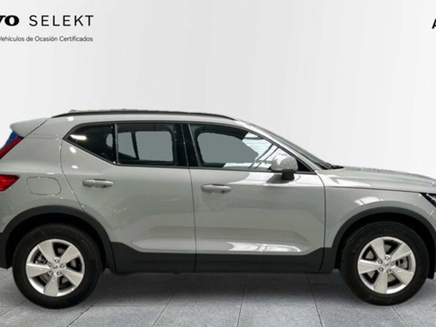 Volvo XC40 B3 G Essential Auto 120 kW (163 CV)