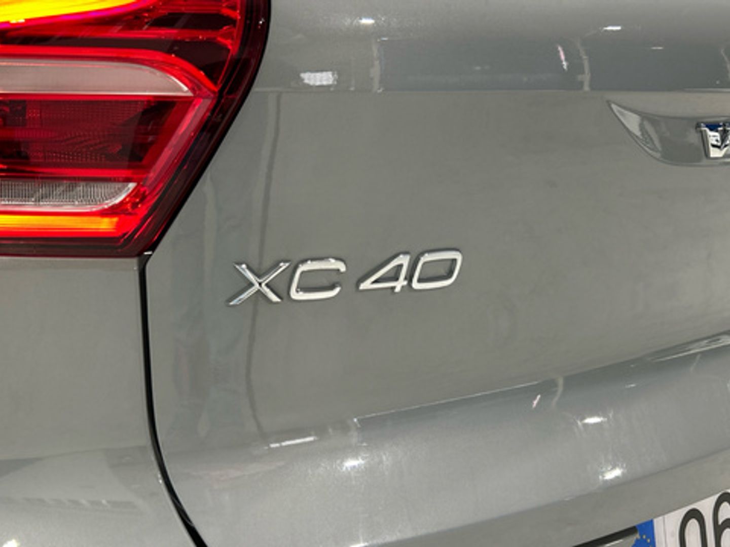 Volvo XC40 B3 G Essential Auto 120 kW (163 CV)