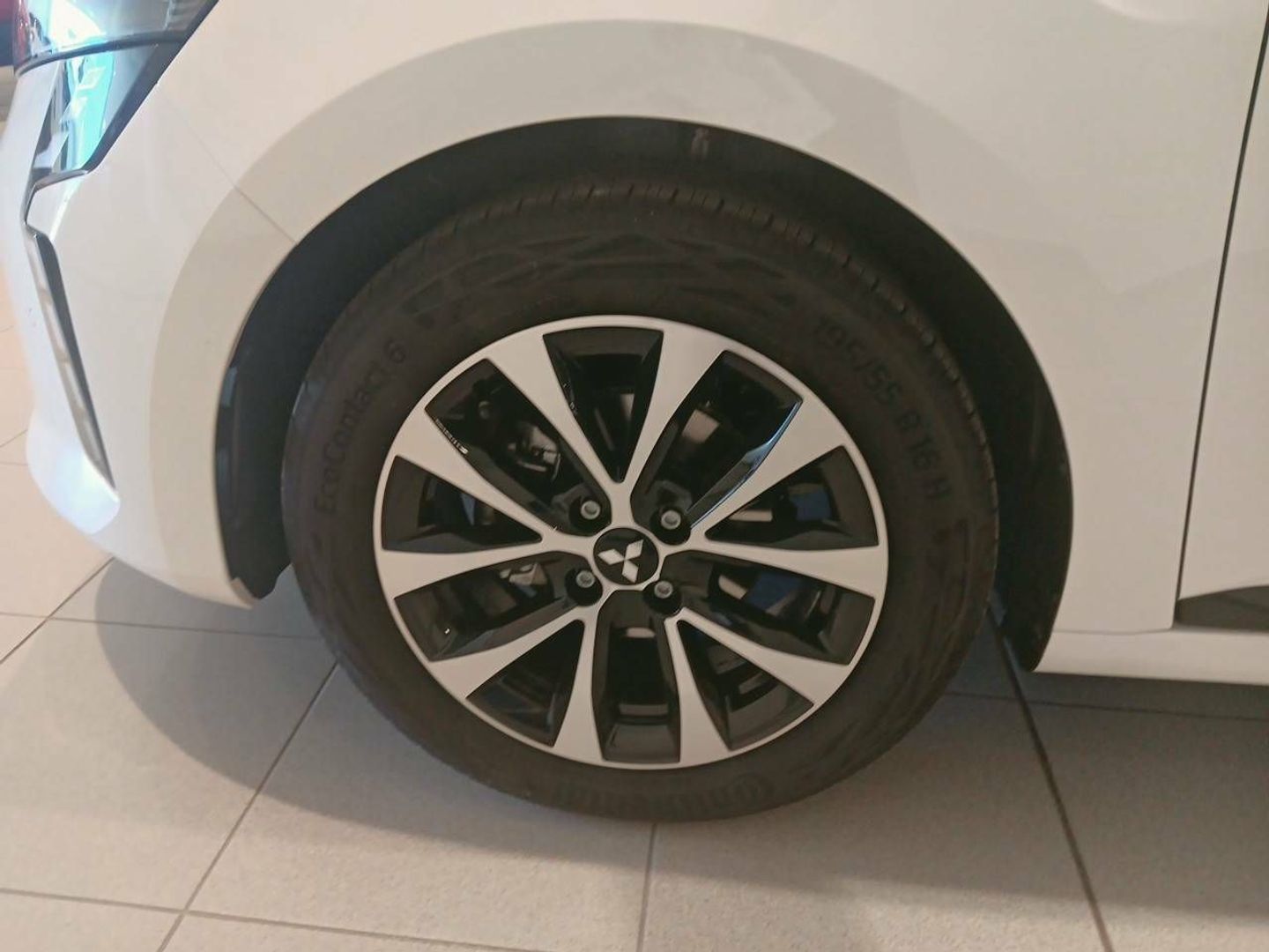 Mitsubishi Colt 100T Kaiteki 67 kW (90 CV)