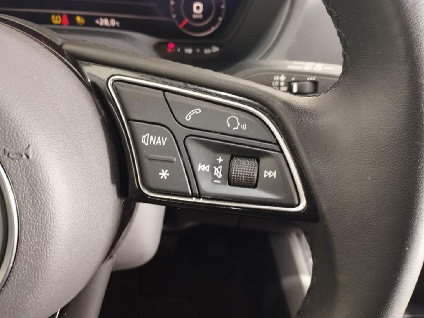 Audi Q2 S line 30 TDI 85 kW (116 CV)