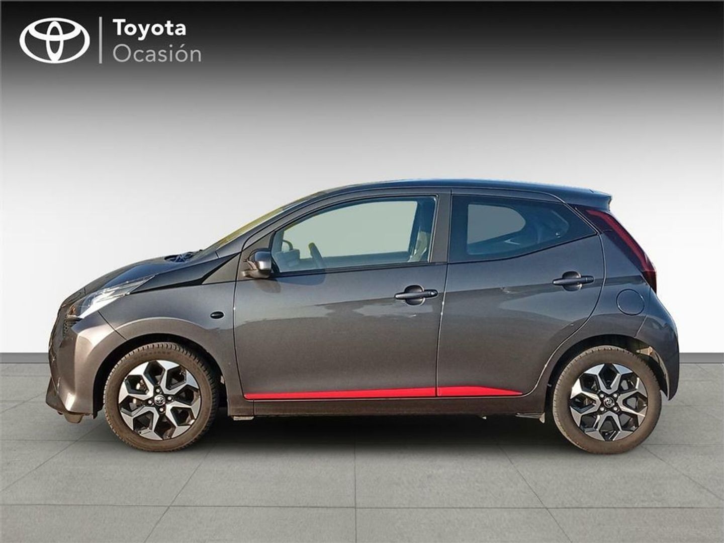 Toyota Aygo 1.0 70 x-play 53 kW (72 CV)