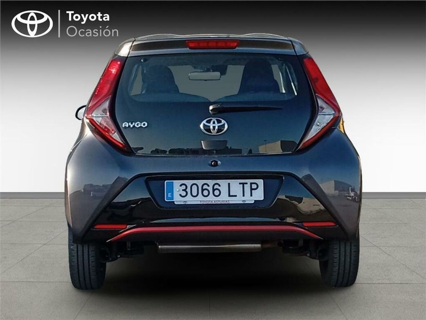 Toyota Aygo 1.0 70 x-play 53 kW (72 CV)
