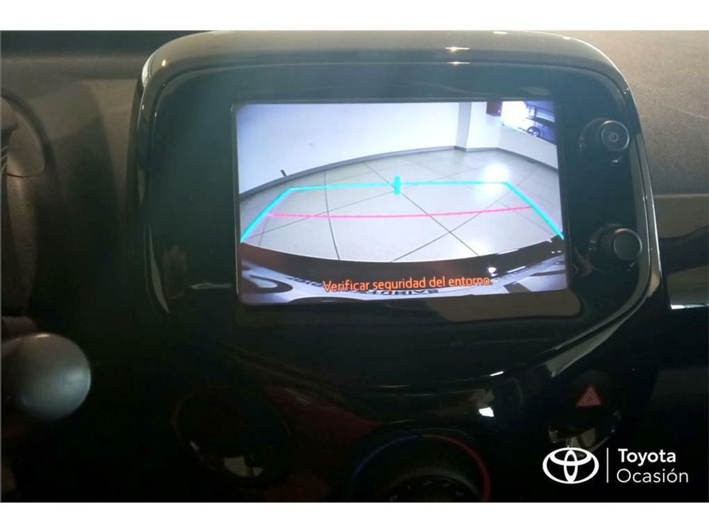 Toyota Aygo 1.0 70 x-play 53 kW (72 CV)