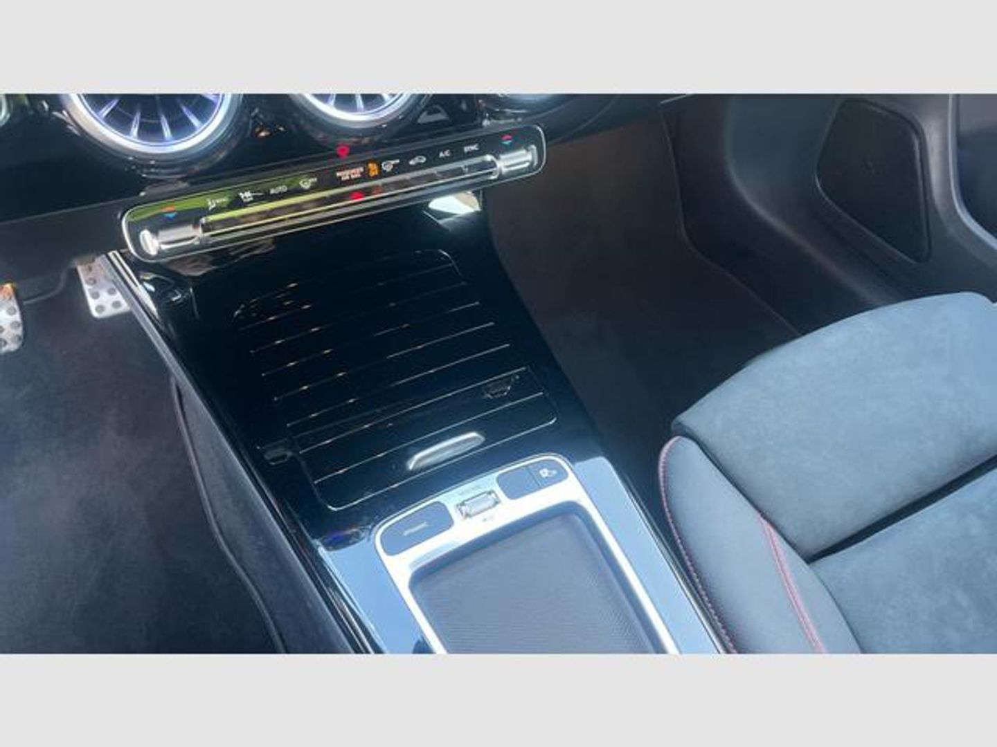 Mercedes-Benz CLA Shooting Brake 200 120 kW (163 CV)