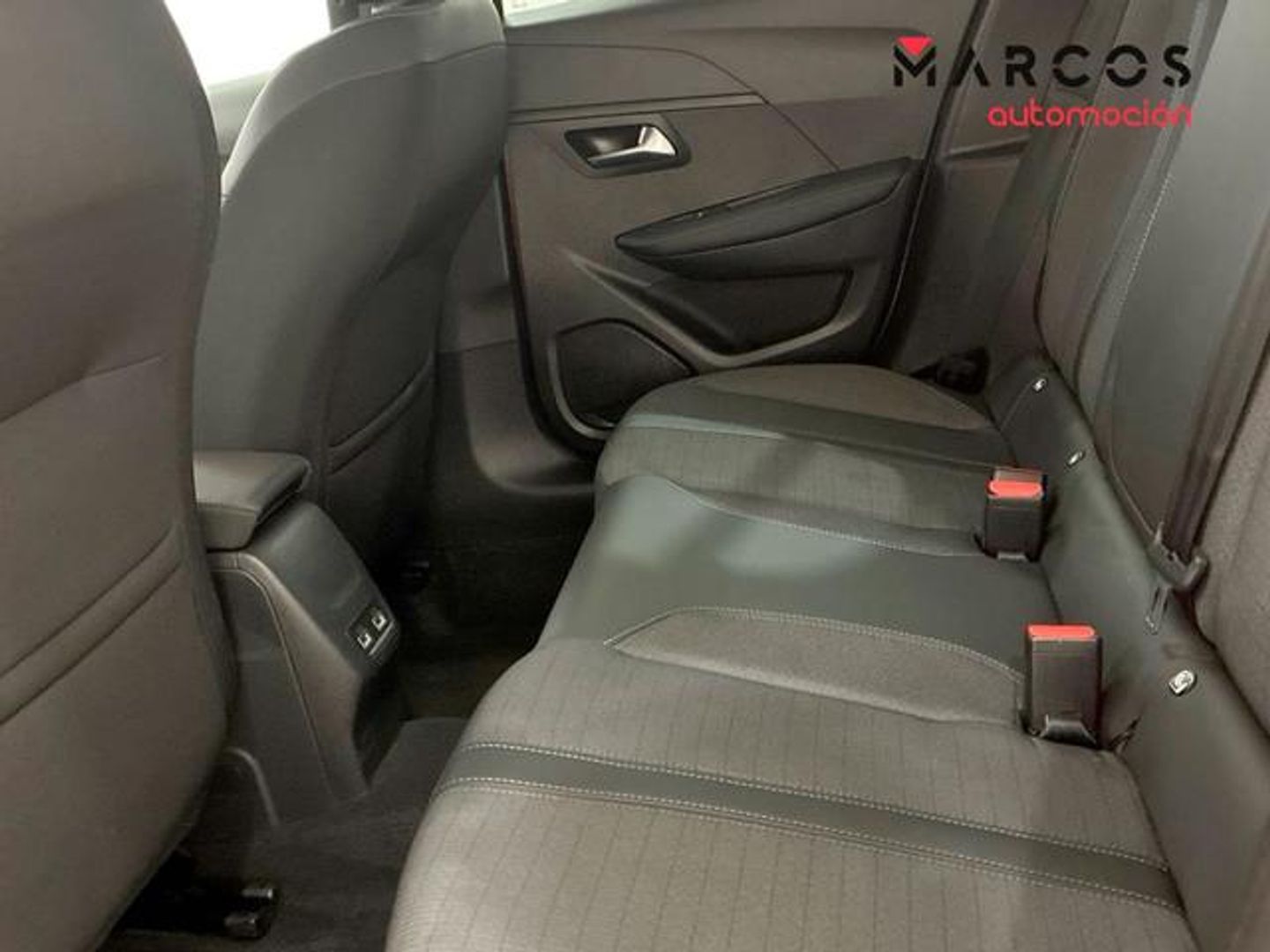 Peugeot 208 PureTech 100 Allure 75 kW (100 CV)