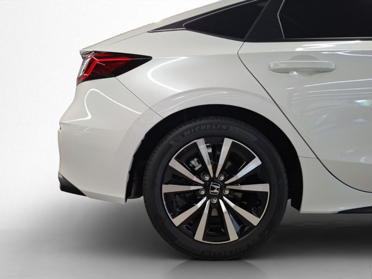 Honda Civic 2.0 i-MMD Elegance CVT 135 kW (184 CV)