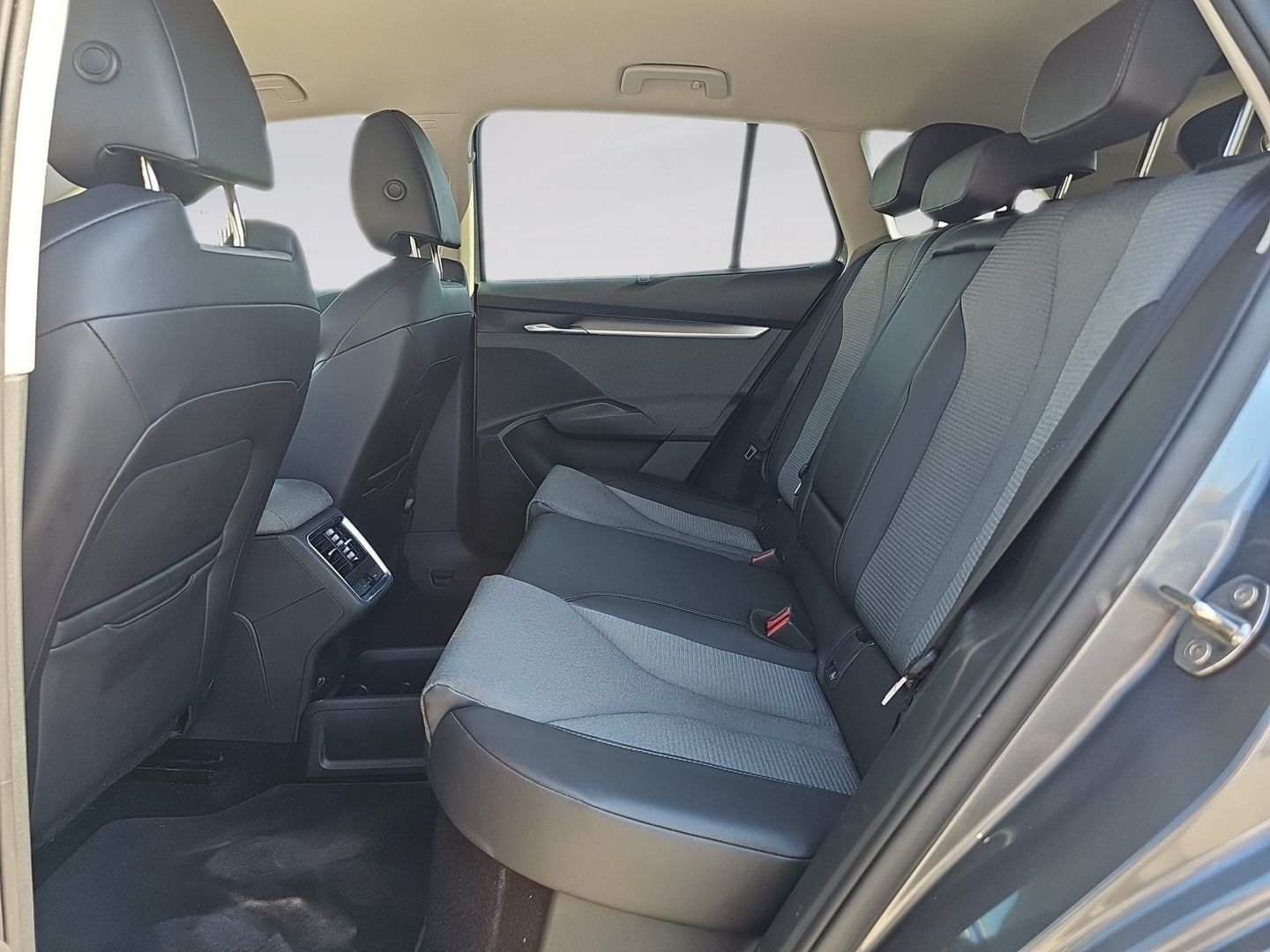 Skoda Enyaq BEV IV 80 150 kW (204 CV) 82kWh